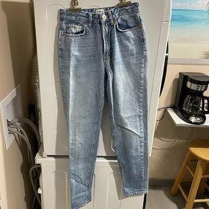 Urban Outfitters BDG MOM Jeans W24